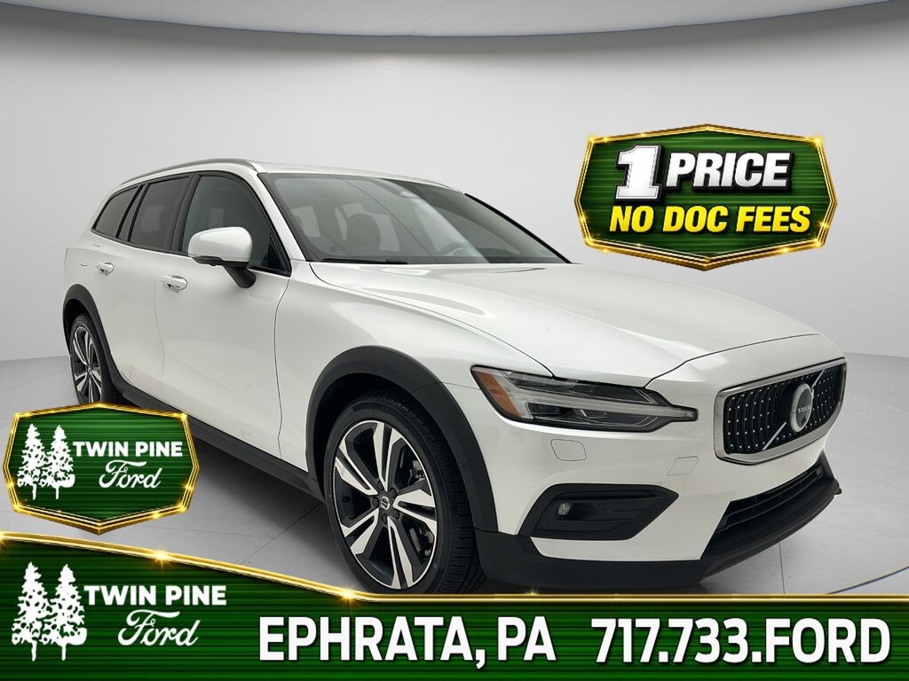 Used 2025 Volvo V60 Cross Country B5 Plus Wagon