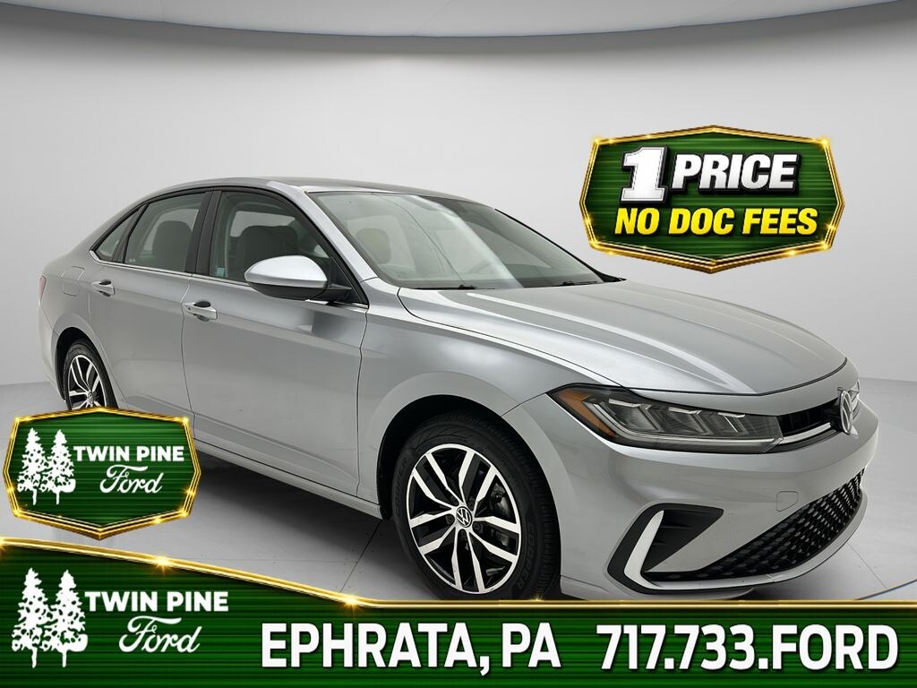 Used 2025 Volkswagen Jetta 1.5T SE Sedan