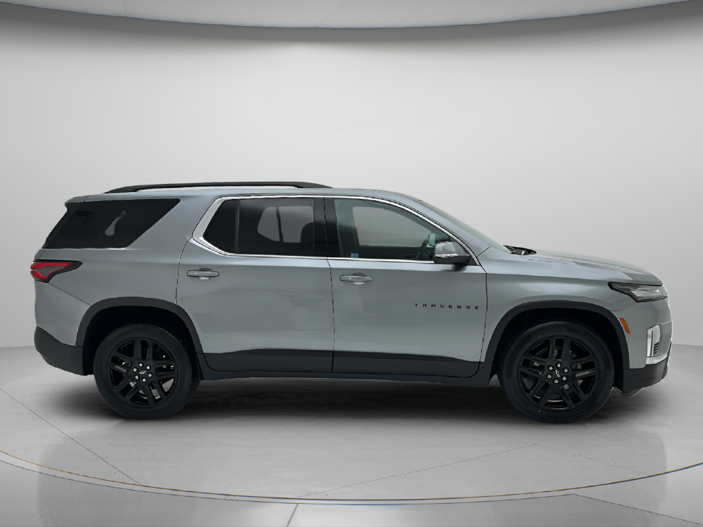 Used 2023 Chevrolet Traverse LT SUV