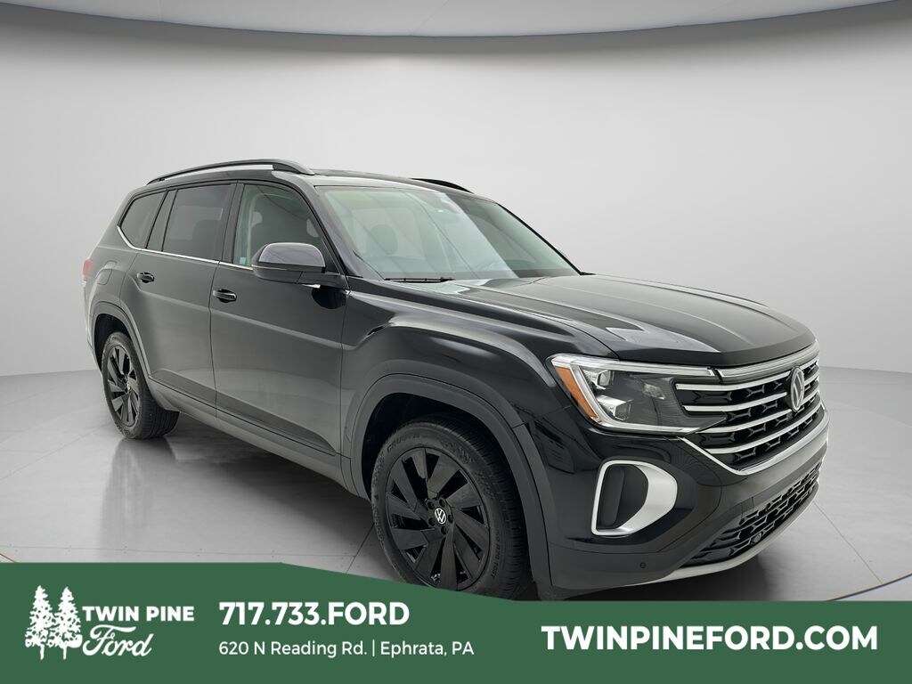Used 2025 Volkswagen Atlas 2.0T SE w/Technology SUV