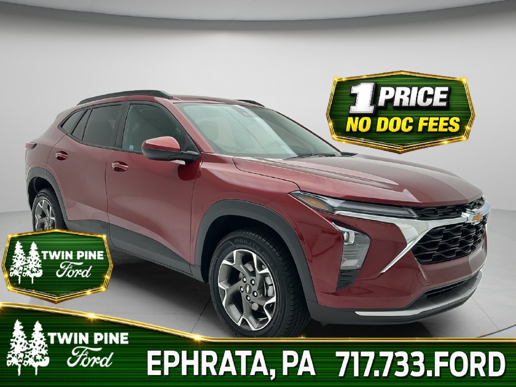 Used 2025 Chevrolet Trax LT SUV