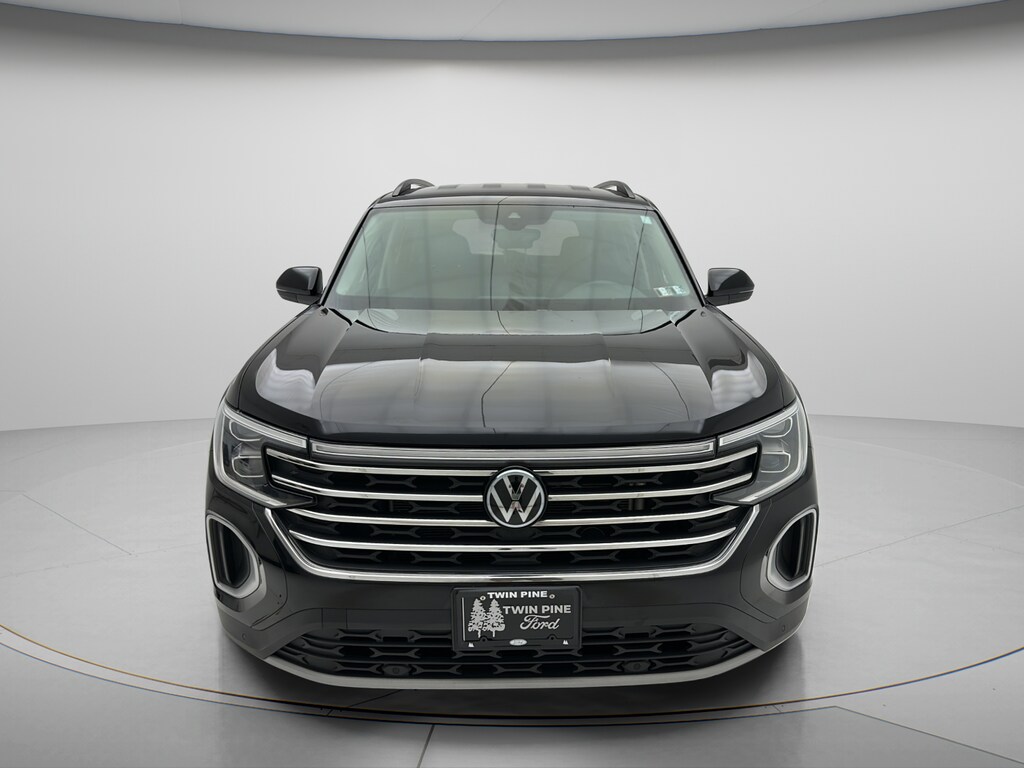 Used 2025 Volkswagen Atlas 2.0T SE w/Technology SUV