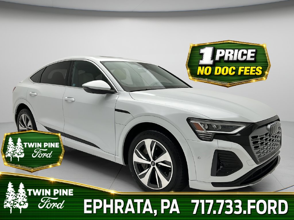  Audi Q8 Sportback e-tron