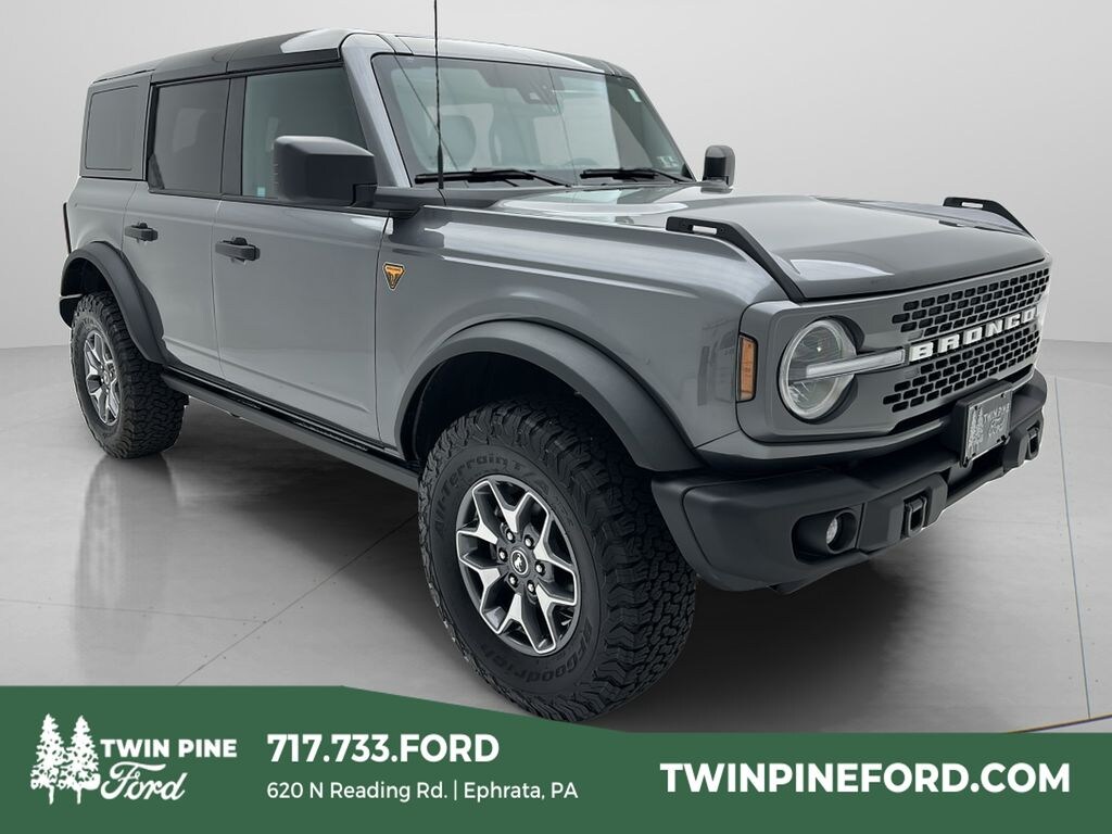 Used 2025 Ford Bronco Badlands SUV
