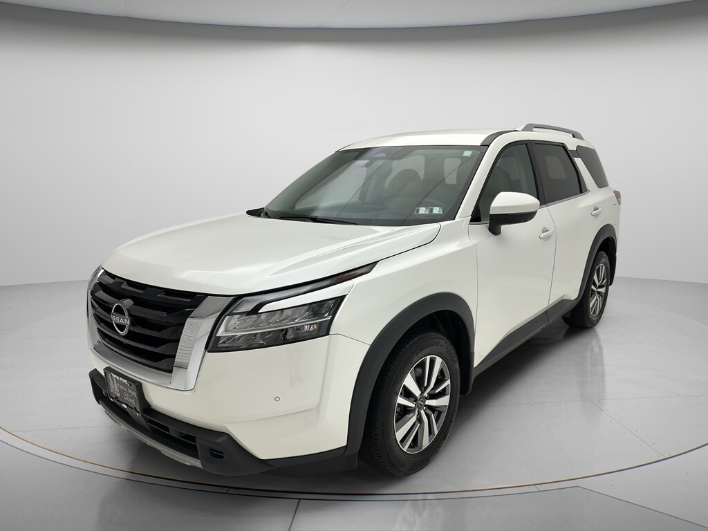 Used 2024 Nissan Pathfinder SL SUV
