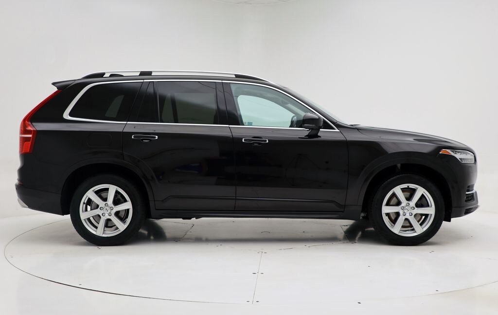 Used 2016 Volvo XC90 Hybrid T8 Momentum SUV