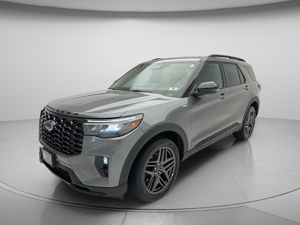 Used 2025 Ford Explorer ST-Line SUV