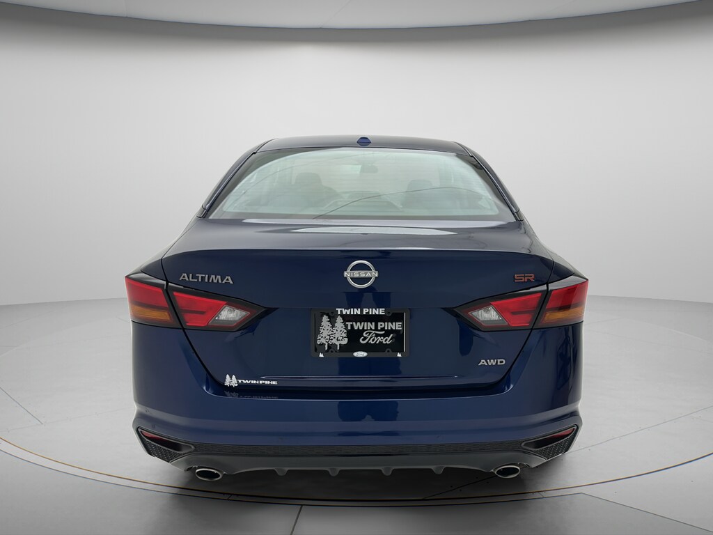 Used 2024 Nissan Altima 2.5 SR Sedan
