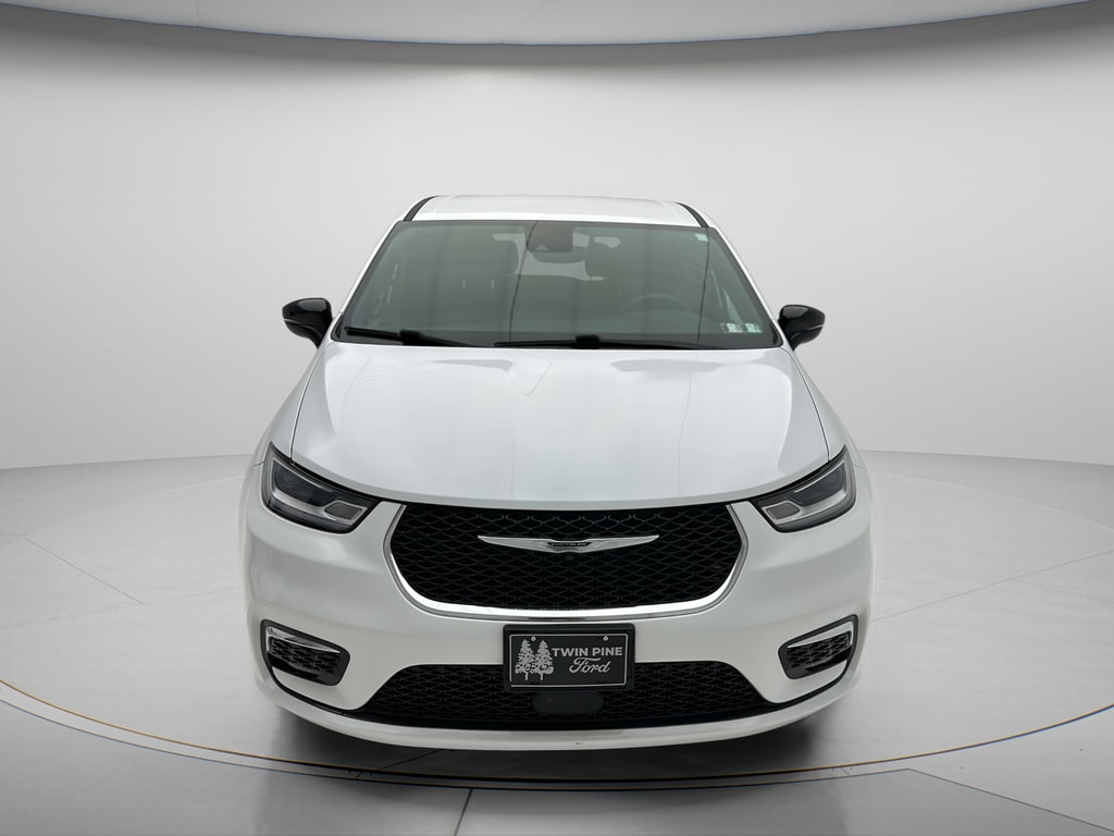Used 2025 Chrysler Pacifica Select Minivan/Van