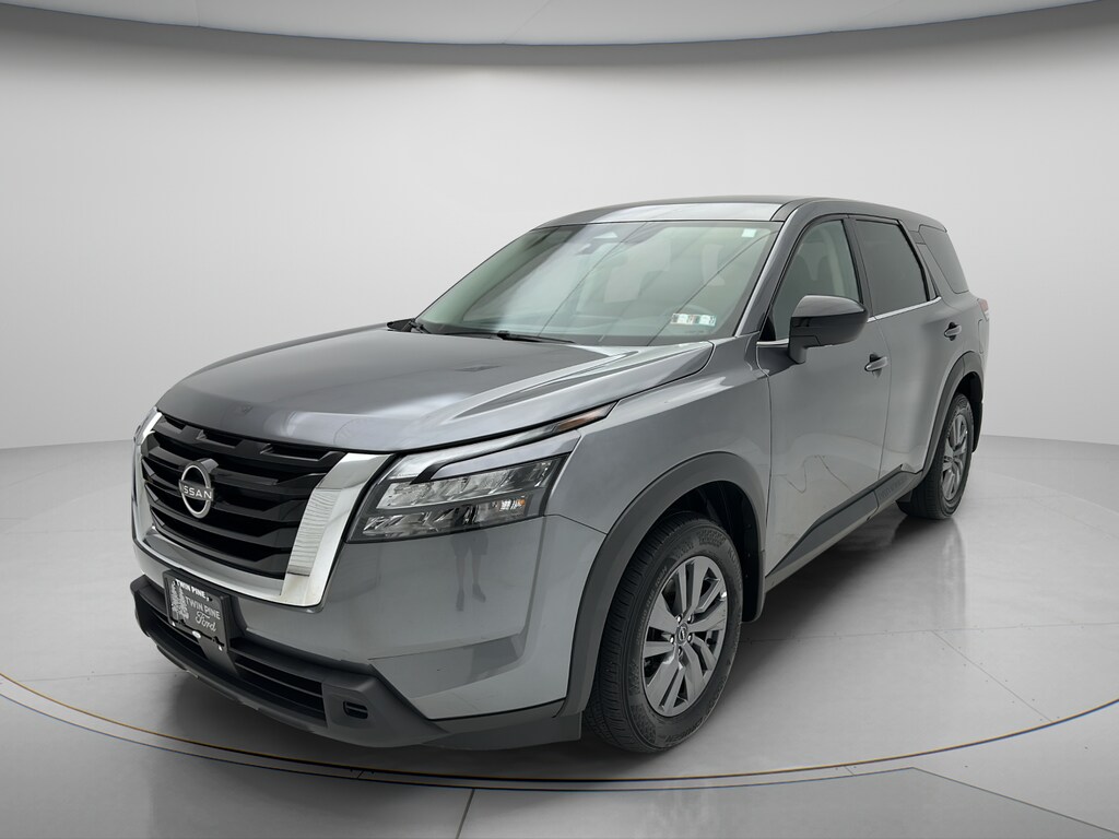 Used 2024 Nissan Pathfinder S SUV