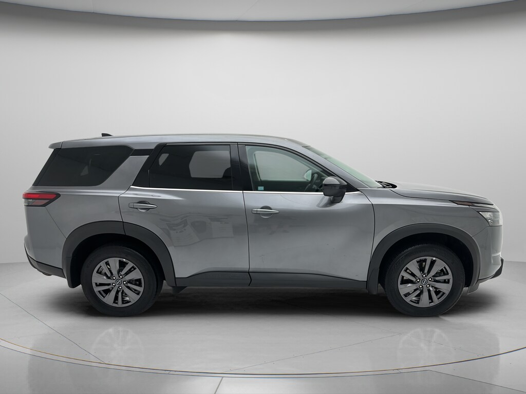 Used 2024 Nissan Pathfinder S SUV