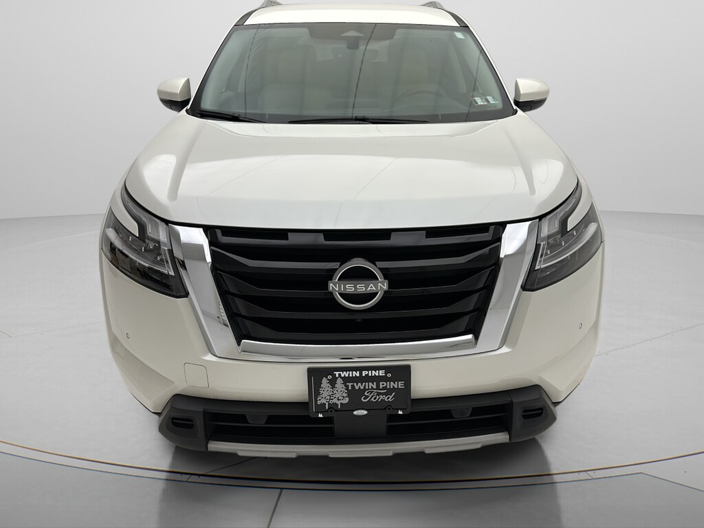 Used 2024 Nissan Pathfinder SL SUV