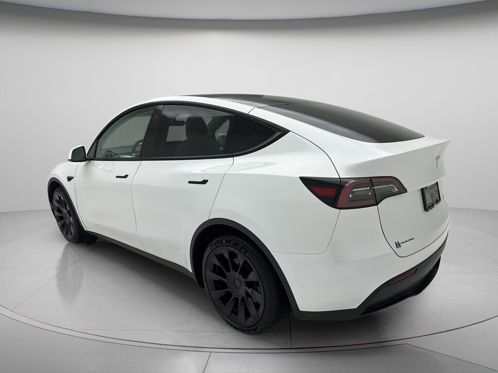 Used 2023 Tesla Model Y Long Range SUV