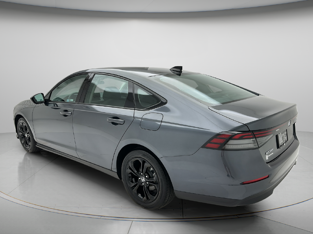 Used 2025 Honda Accord SE Sedan