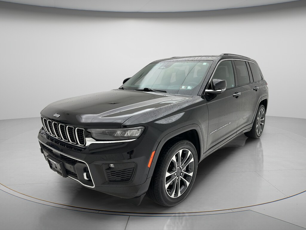 Used 2023 Jeep Grand Cherokee Overland SUV