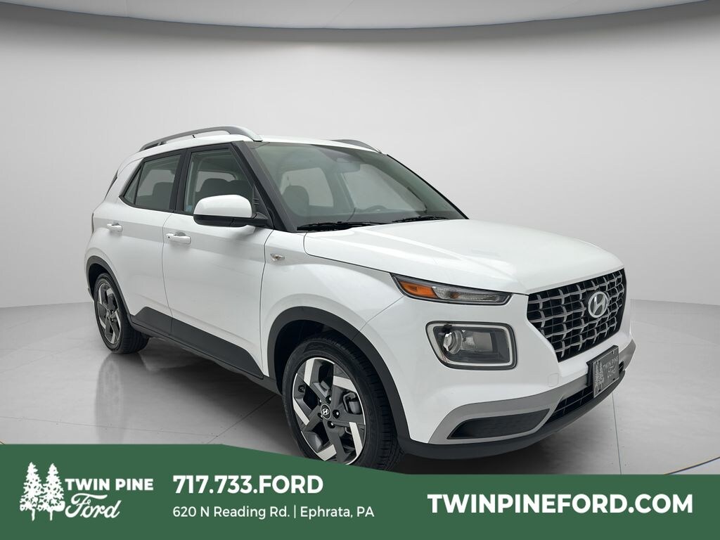 Used 2025 Hyundai Venue SEL SUV
