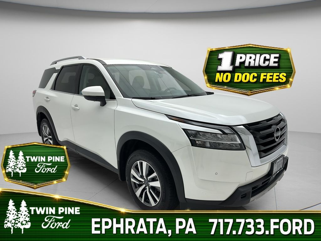 Used 2024 Nissan Pathfinder SL SUV