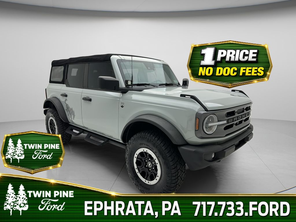 2023 Ford Bronco SUV 