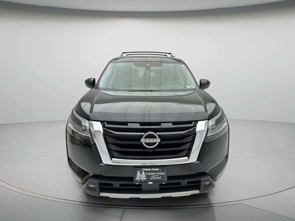 Used 2024 Nissan Pathfinder SL SUV