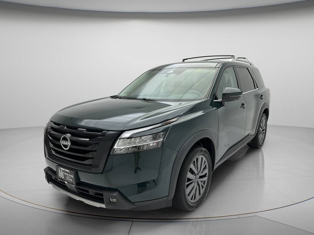 Used 2023 Nissan Pathfinder SL SUV