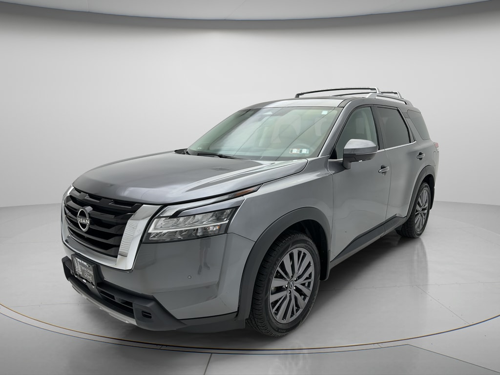 Used 2023 Nissan Pathfinder SL SUV
