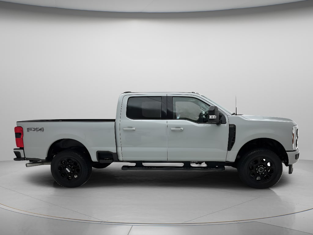 Used 2025 Ford F-250SD Lariat Truck