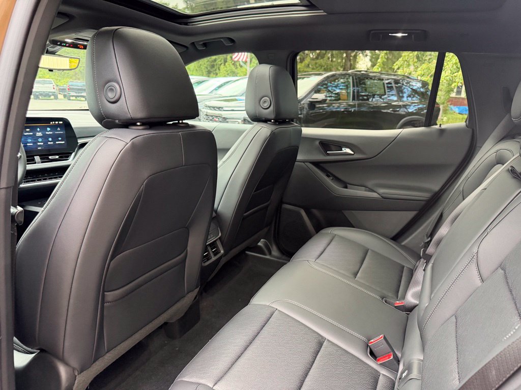 2027 Chevrolet Equinox LT - Photo 40