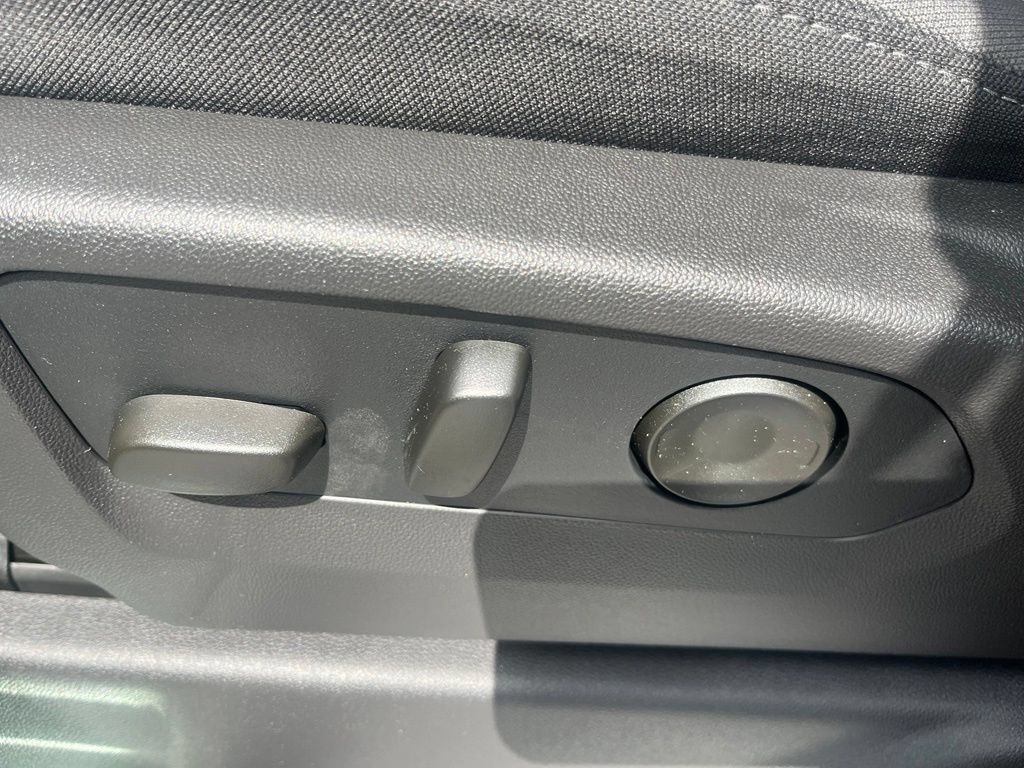 2026 Chevrolet Silverado 1500 LT - Photo 16