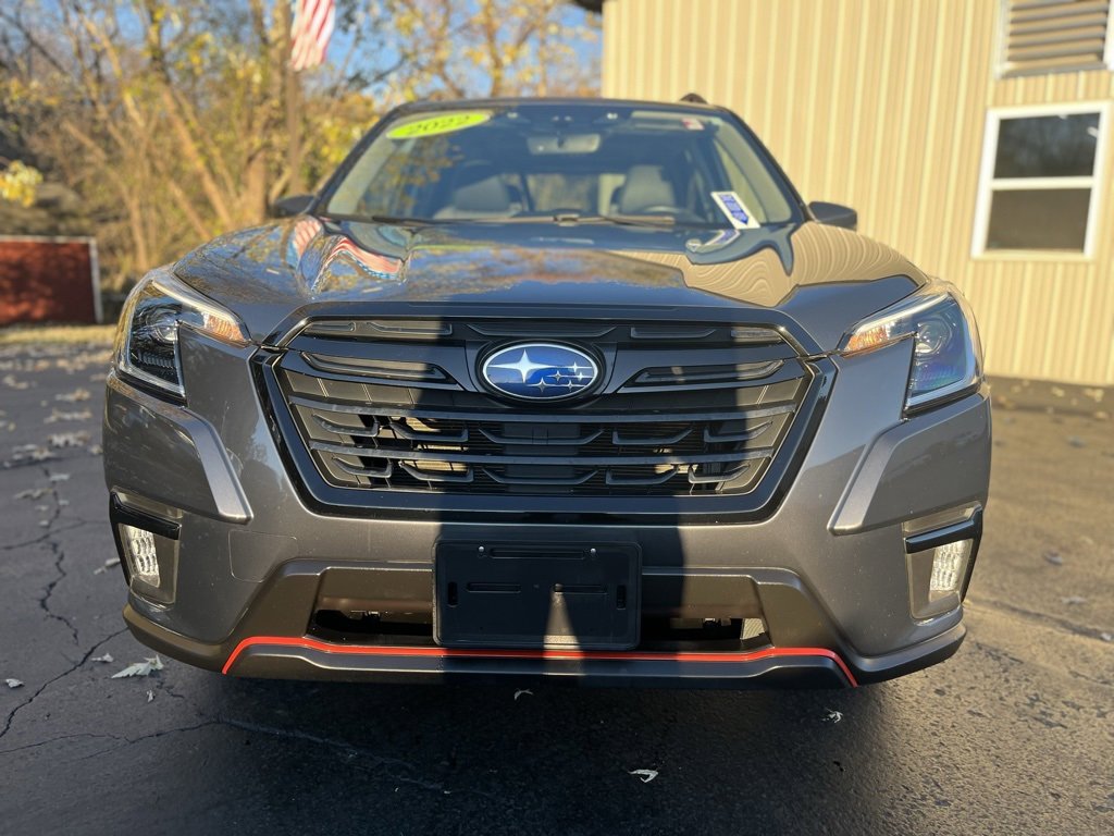 2022 Subaru Forester Sport photo 2