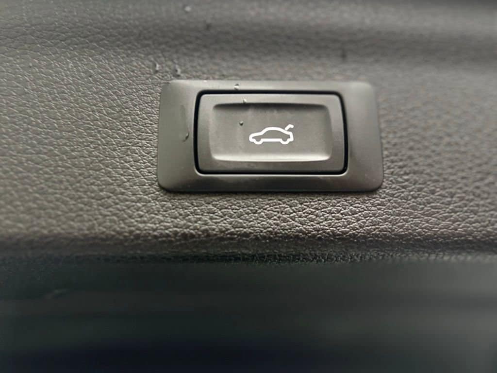 2025 Audi Q3 S Line Premium - Photo 17
