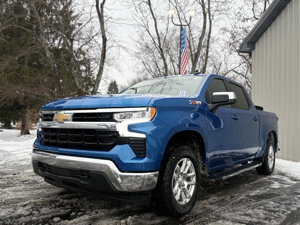 Used 2023 Chevrolet Silverado 1500 LT Truck Crew Cab
