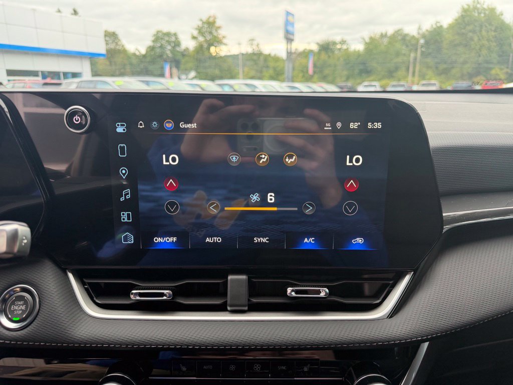 2027 Chevrolet Equinox LT - Photo 24