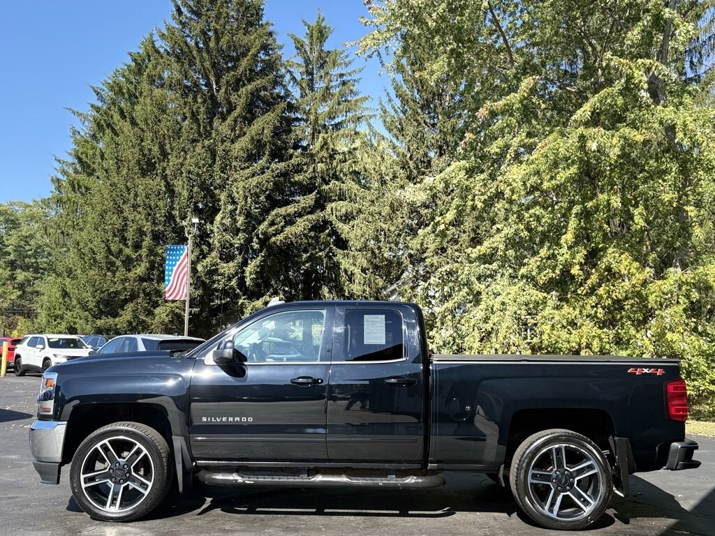 2018 Chevrolet Silverado 1500 LT photo 4