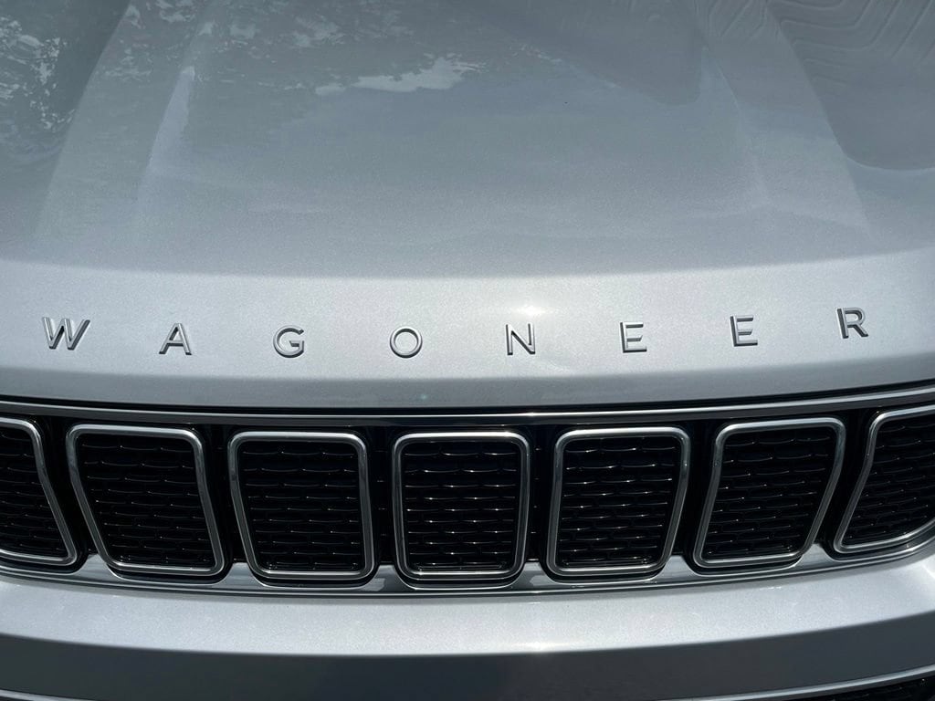 2022 Jeep Wagoneer Series II - Photo 13