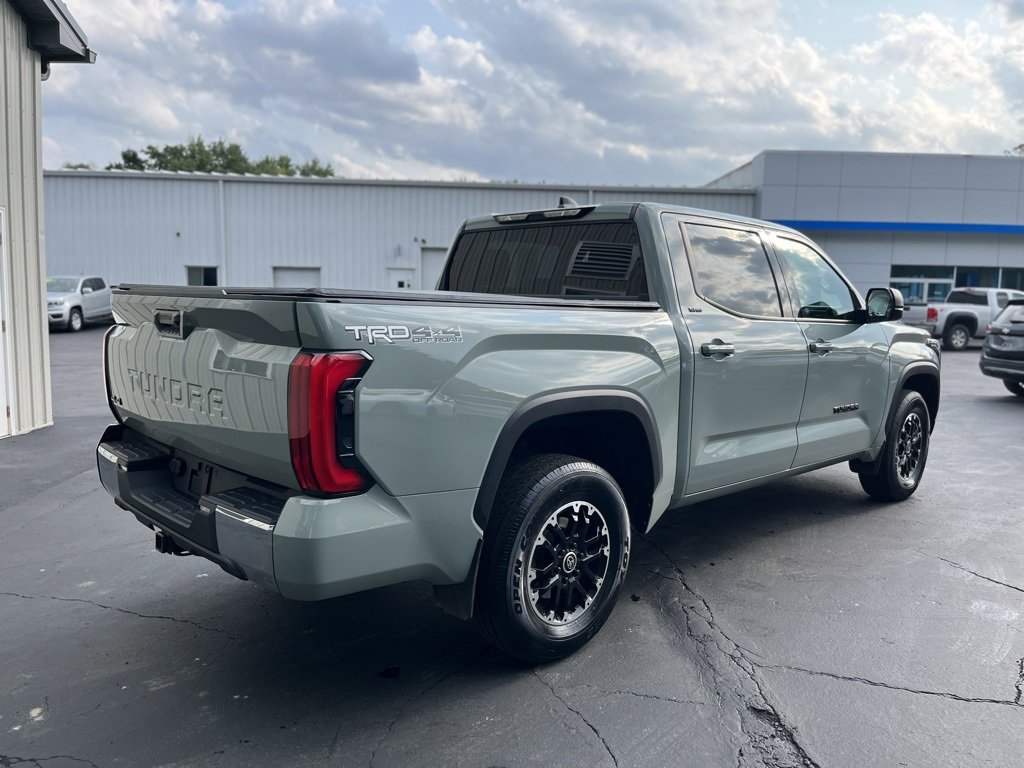 2023 Toyota Tundra SR5 CrewMax photo 2