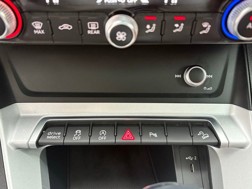 2025 Audi Q3 S Line Premium - Photo 40