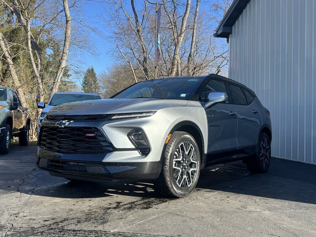 2026 Chevrolet Blazer RS photo 3