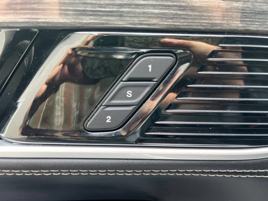 2022 Jeep Wagoneer Series II - Photo 39