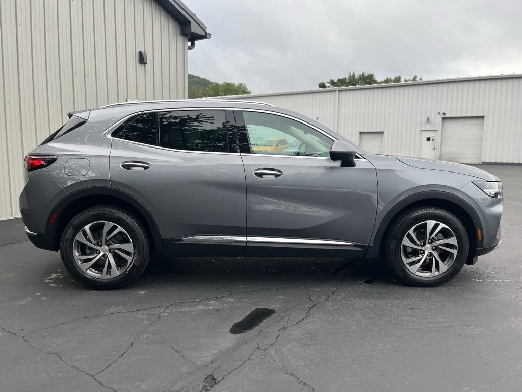 2021 Buick Envision Essence photo 2