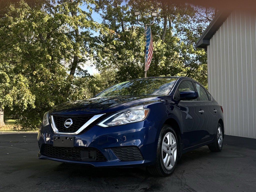 2019 Nissan Sentra S photo 3