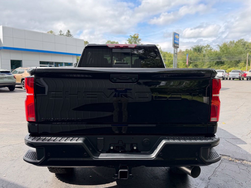 2026 Chevrolet Silverado 3500 HD LT - Photo 7