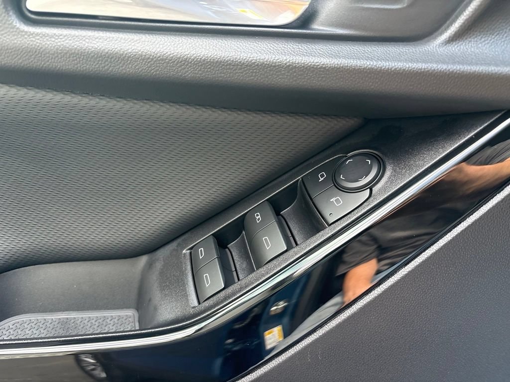 2027 Chevrolet Equinox LT - Photo 37