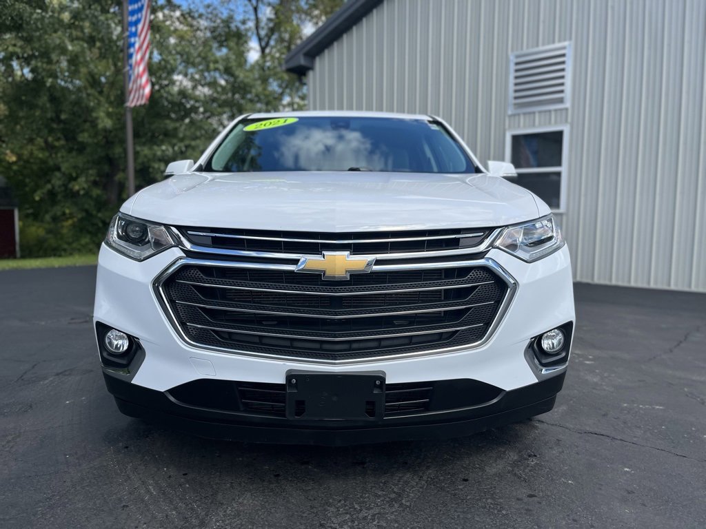 2021 Chevrolet Traverse Cloth photo 2