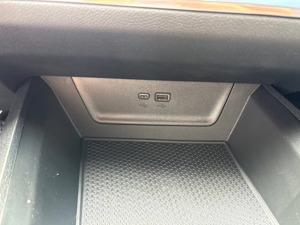 2027 Chevrolet Equinox LT - Photo 33