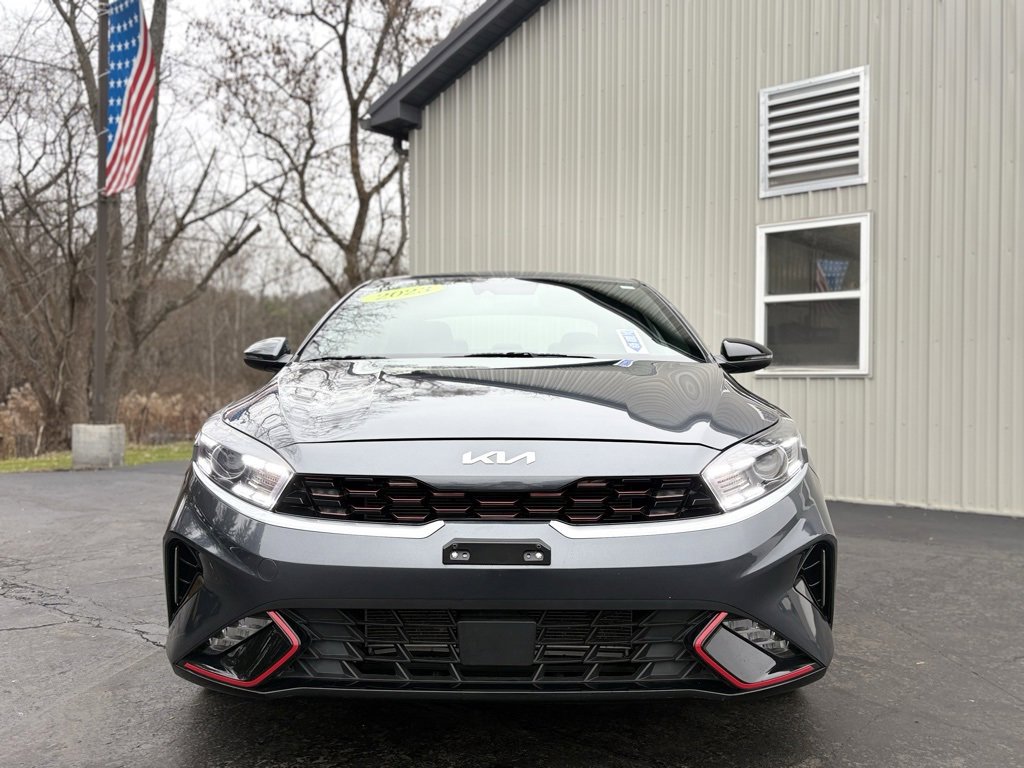 2023 Kia Forte GT-Line photo 2