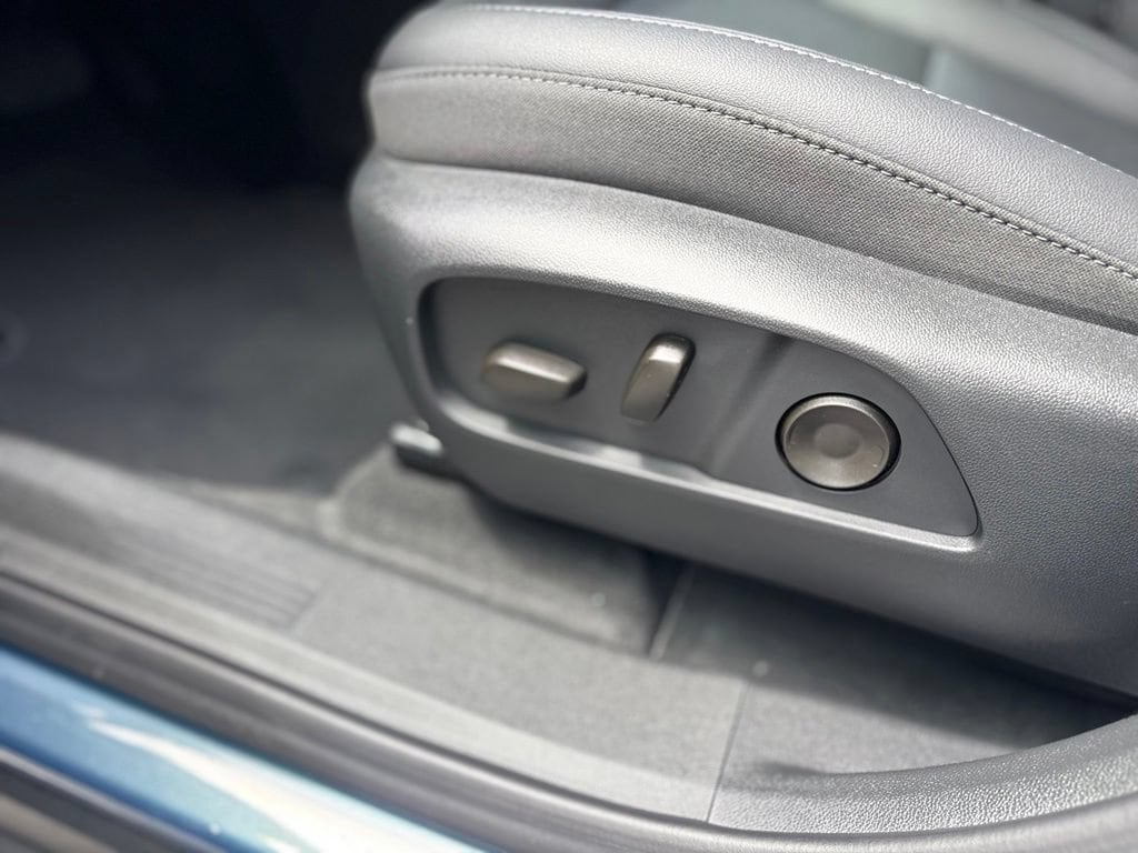 2027 Chevrolet Equinox LT - Photo 40