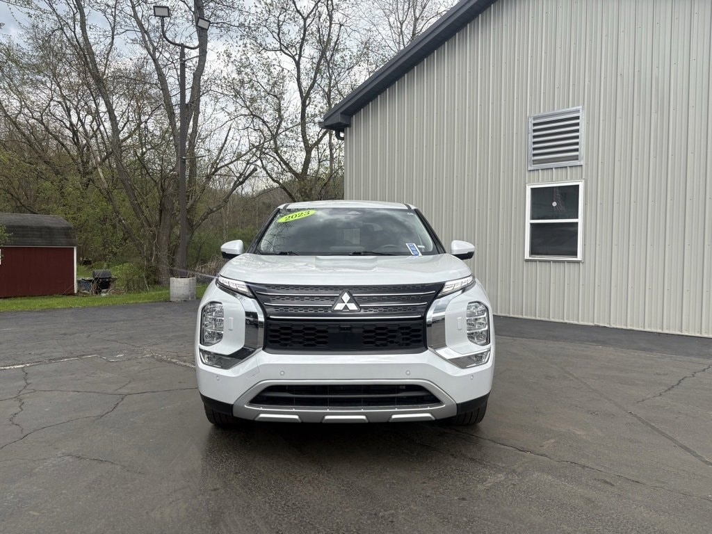 Used 2023 Mitsubishi Outlander SE with VIN JA4J4UA88PZ033350 for sale in Olean, NY