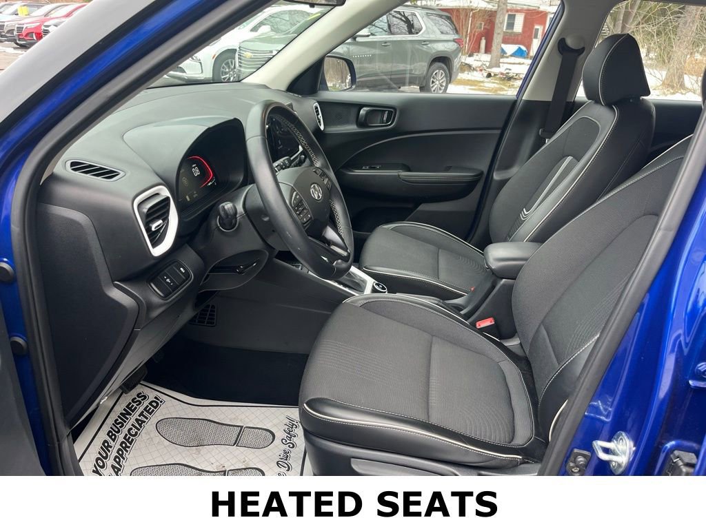 2023 Hyundai Venue Limited - Photo 6
