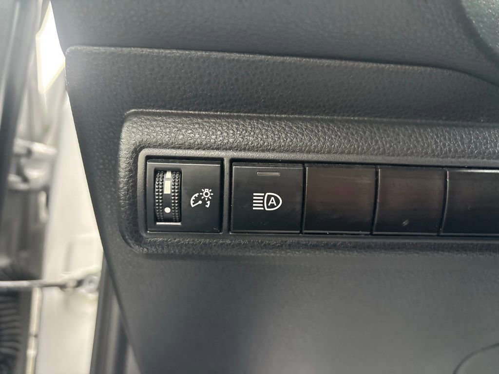 2024 Toyota Corolla LE - Photo 21