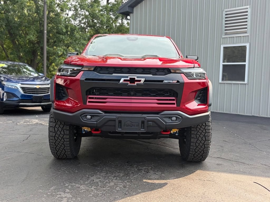 2026 Chevrolet Colorado ZR2 - Photo 2